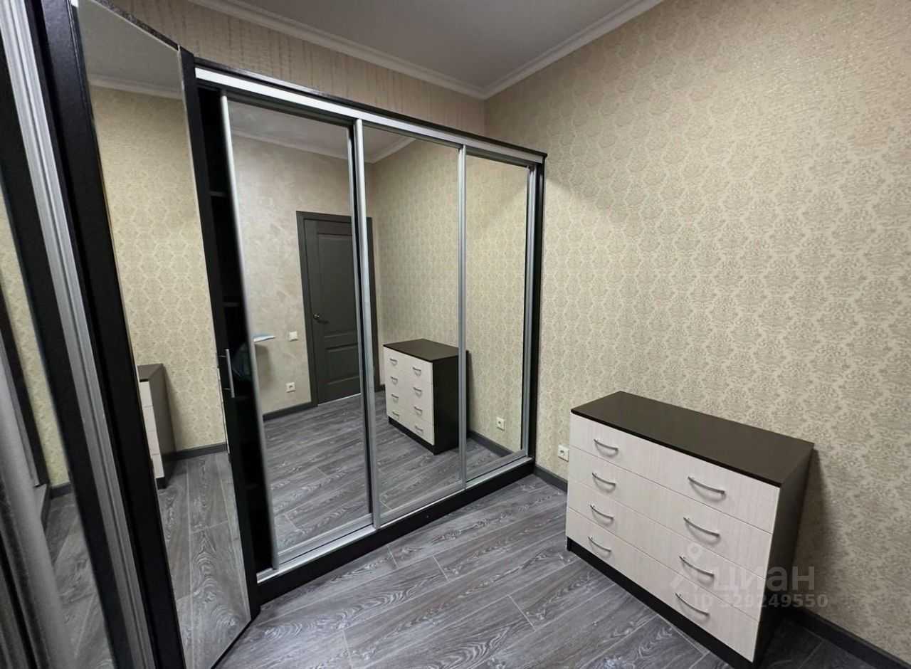 2-комнатная квартира, 65,4 м² — фотография 2