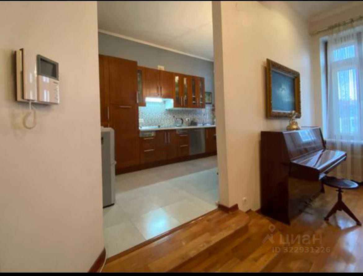 4-комнатная квартира, 135 м² — фотография 2