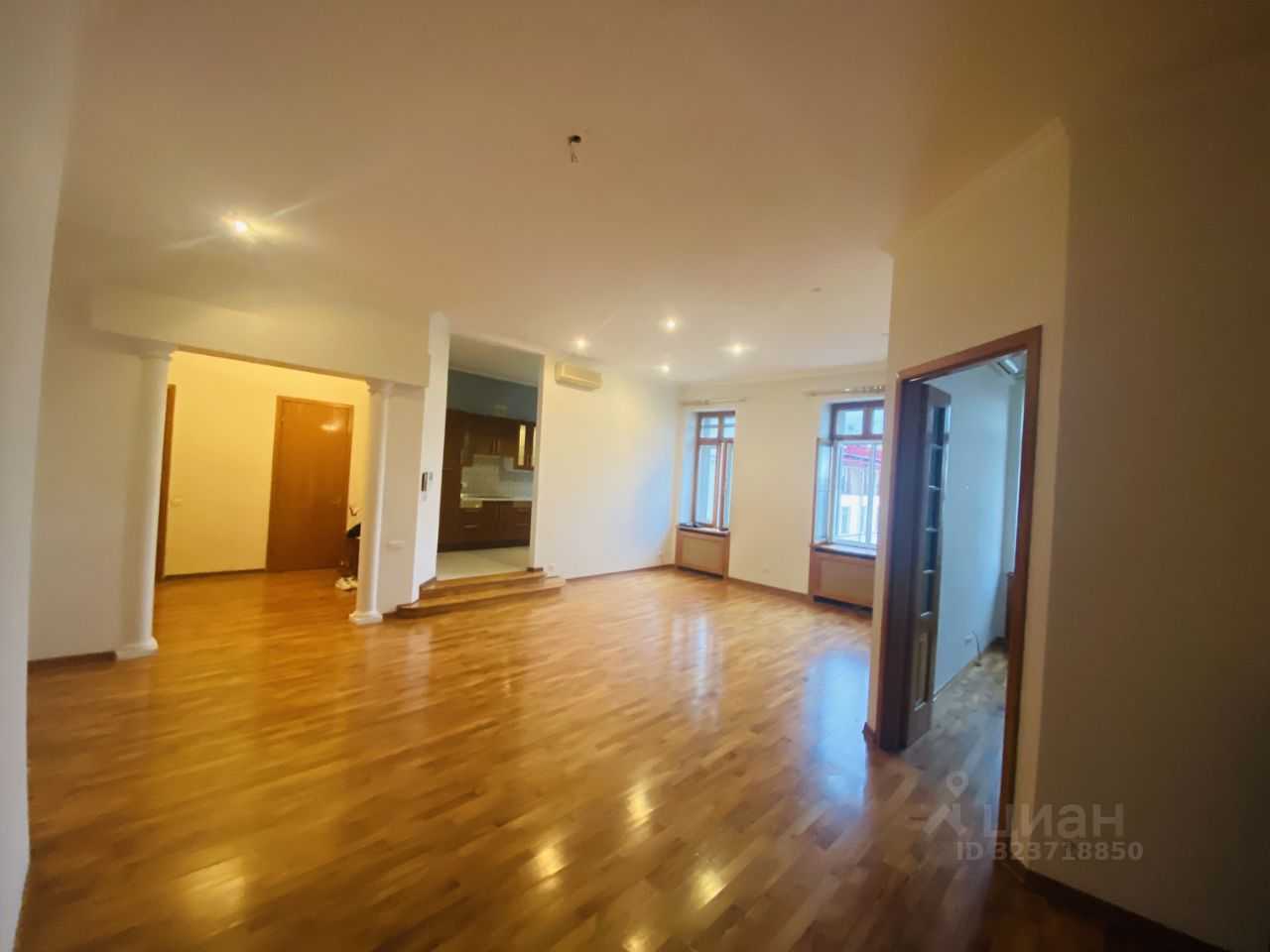 4-комнатная квартира, 135 м²