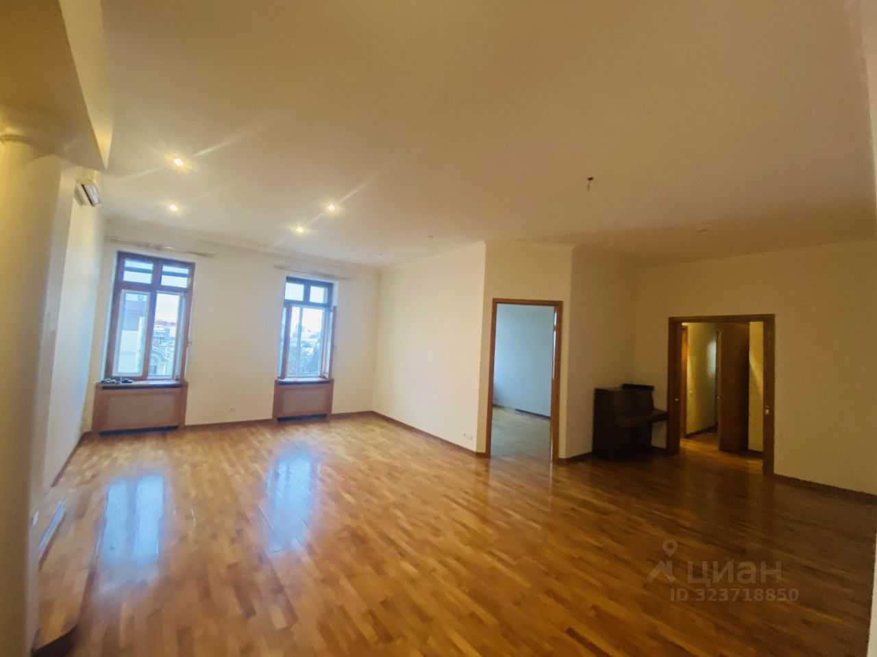 4-комнатная квартира, 135 м² — фотография 2