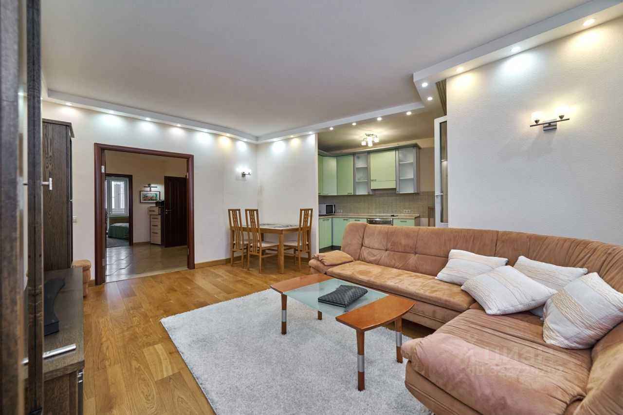 2-комнатная квартира, 75 м² — фотография 3