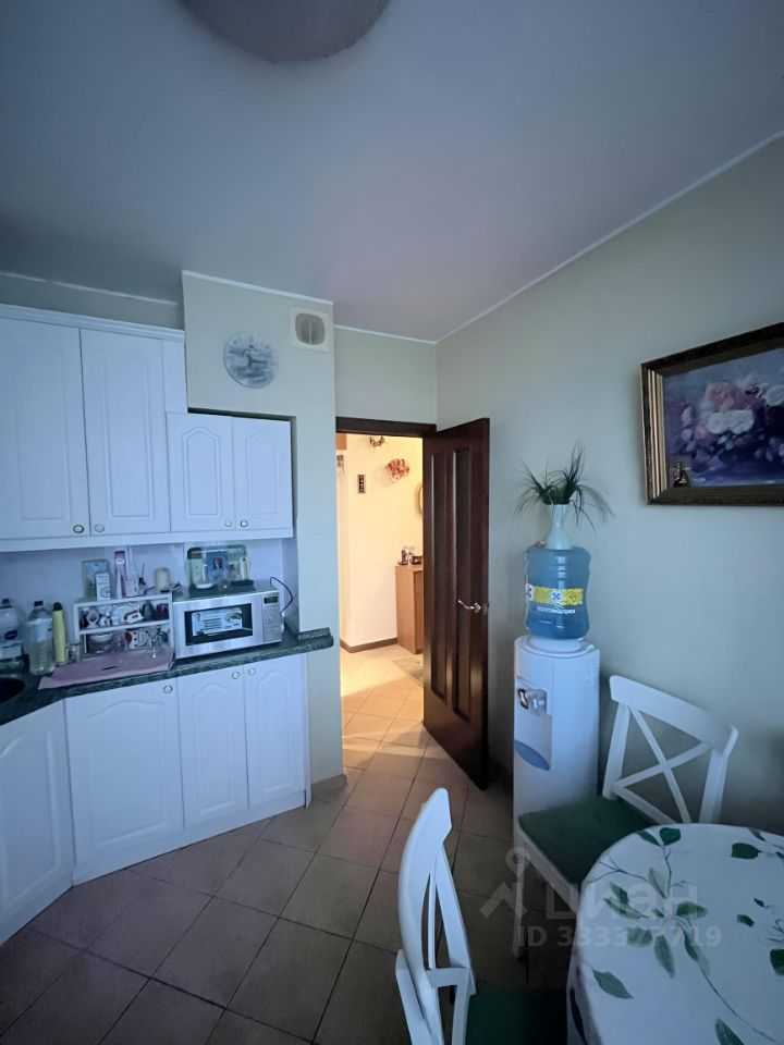 2-комнатная квартира, 57 м² — фотография 3