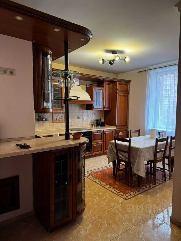 4-комнатная квартира, 115 м² — фотография 3