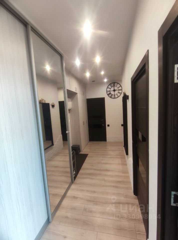 2-комнатная квартира, 57 м² — фотография 3