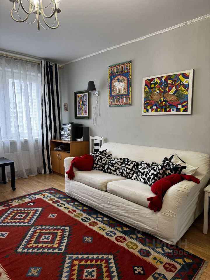 2-комнатная квартира, 53 м² — фотография 2