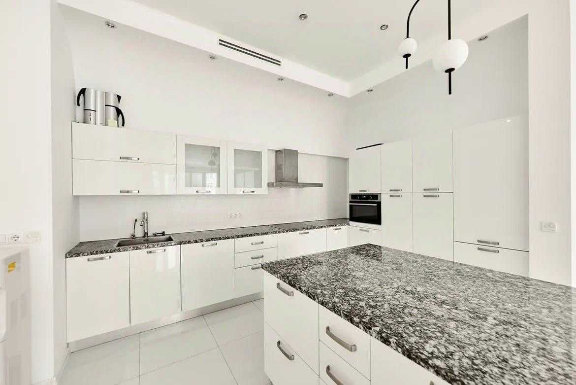 4-комнатная квартира, 165 м² — фотография 3