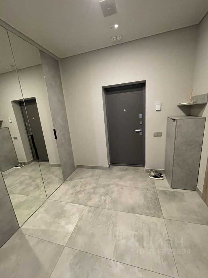 2-комнатная квартира, 74 м² — фотография 2