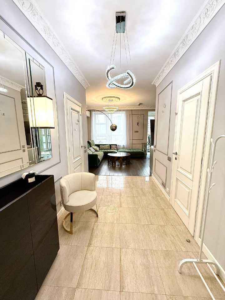 2-комнатная квартира, 70,3 м² — фотография 2