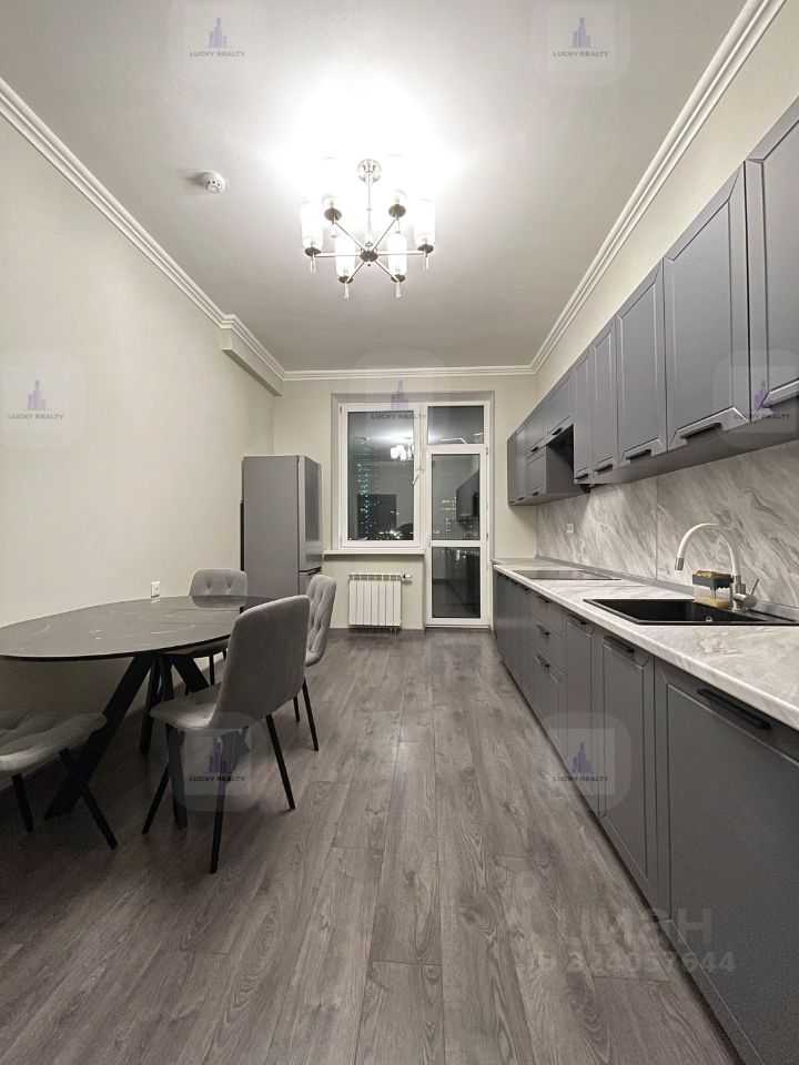 3-комнатная квартира, 98 м² — фотография 3