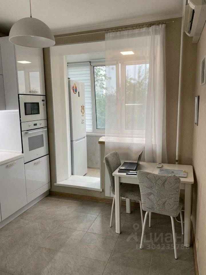 1-комнатная квартира, 46 м² — фотография 2