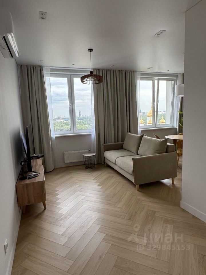 2-комнатная квартира, 55 м² — фотография 2