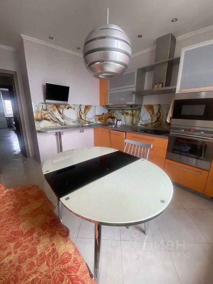 2-комнатная квартира, 60 м² — фотография 3