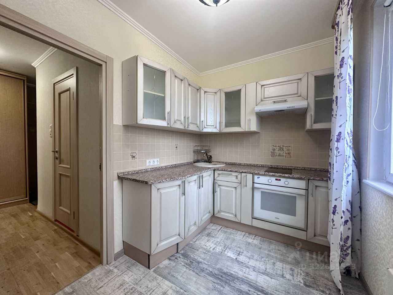 1-комнатная квартира, 37,7 м² — фотография 2