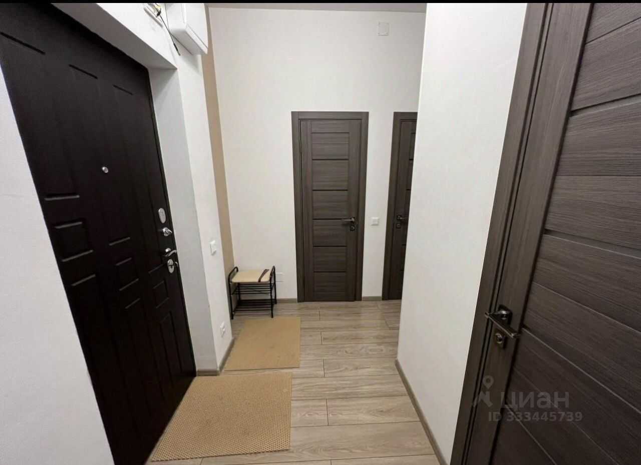 1-комнатная квартира, 42 м² — фотография 2