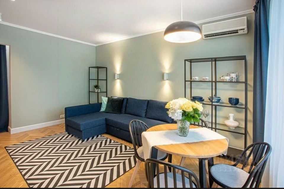 2-комнатная квартира, 57 м² — фотография 2