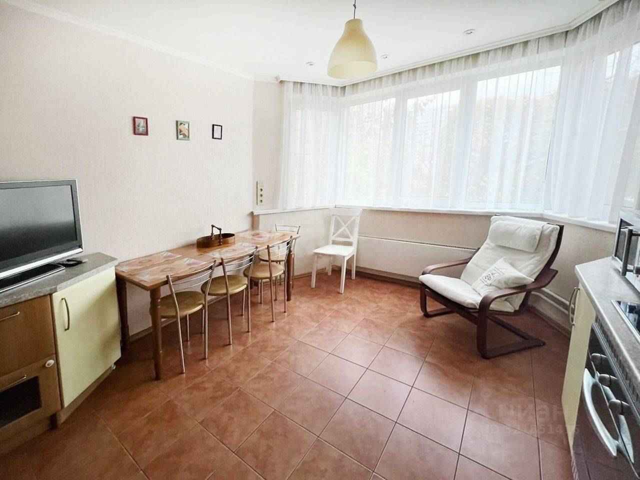2-комнатная квартира, 60 м² — фотография 3