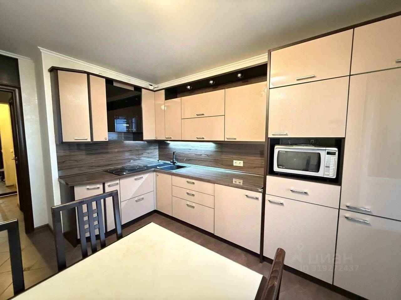 3-комнатная квартира, 85 м²