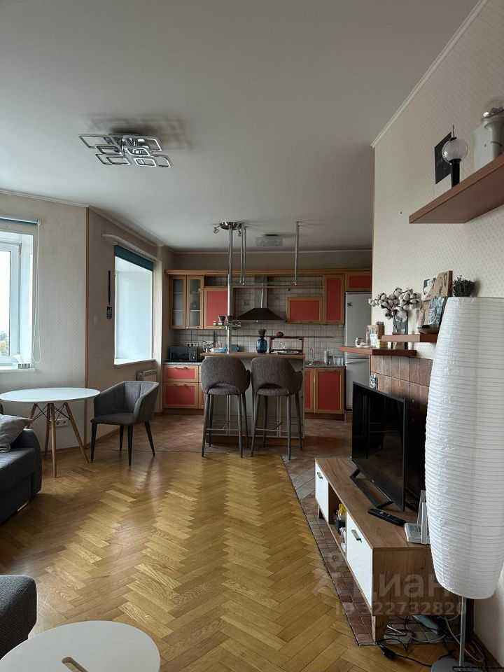 2-комнатная квартира, 64 м² — фотография 2