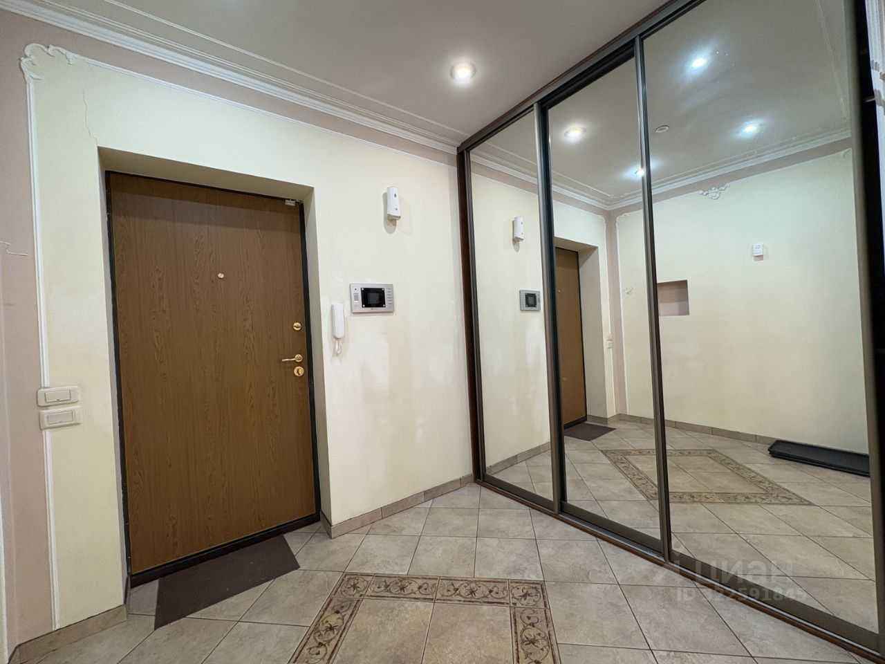 4-комнатная квартира, 98 м² — фотография 2