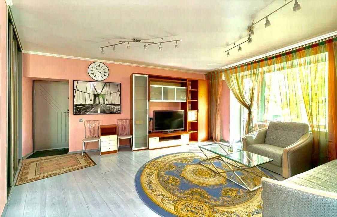 2-комнатная квартира, 55 м² — фотография 3