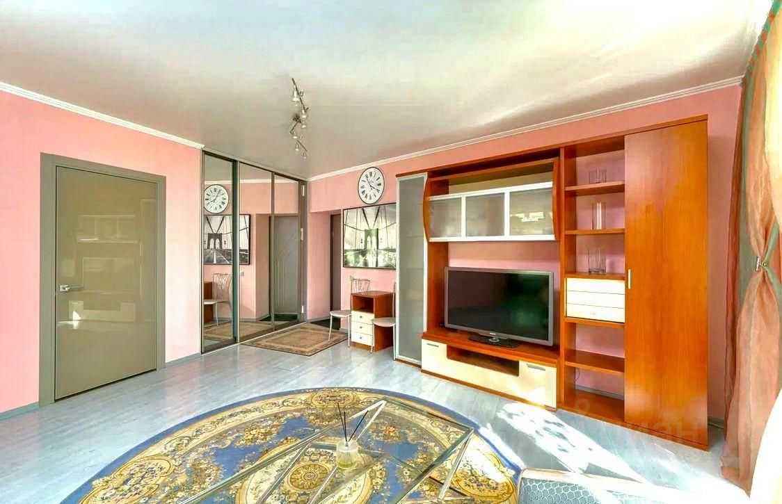 2-комнатная квартира, 55 м² — фотография 2