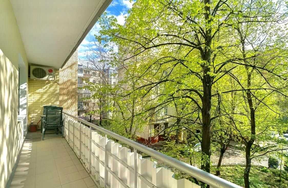 2-комнатная квартира, 75 м² — фотография 3