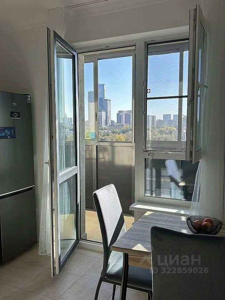1-комнатная квартира, 42 м² — фотография 3