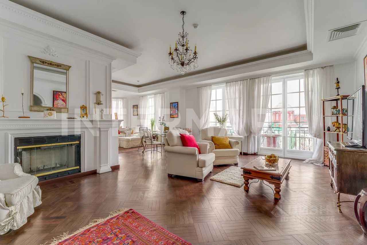 3-комнатная квартира, 150 м²