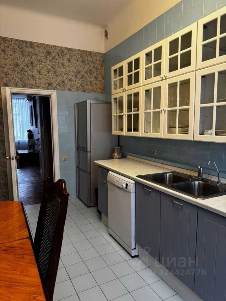 4-комнатная квартира, 110 м² — фотография 2