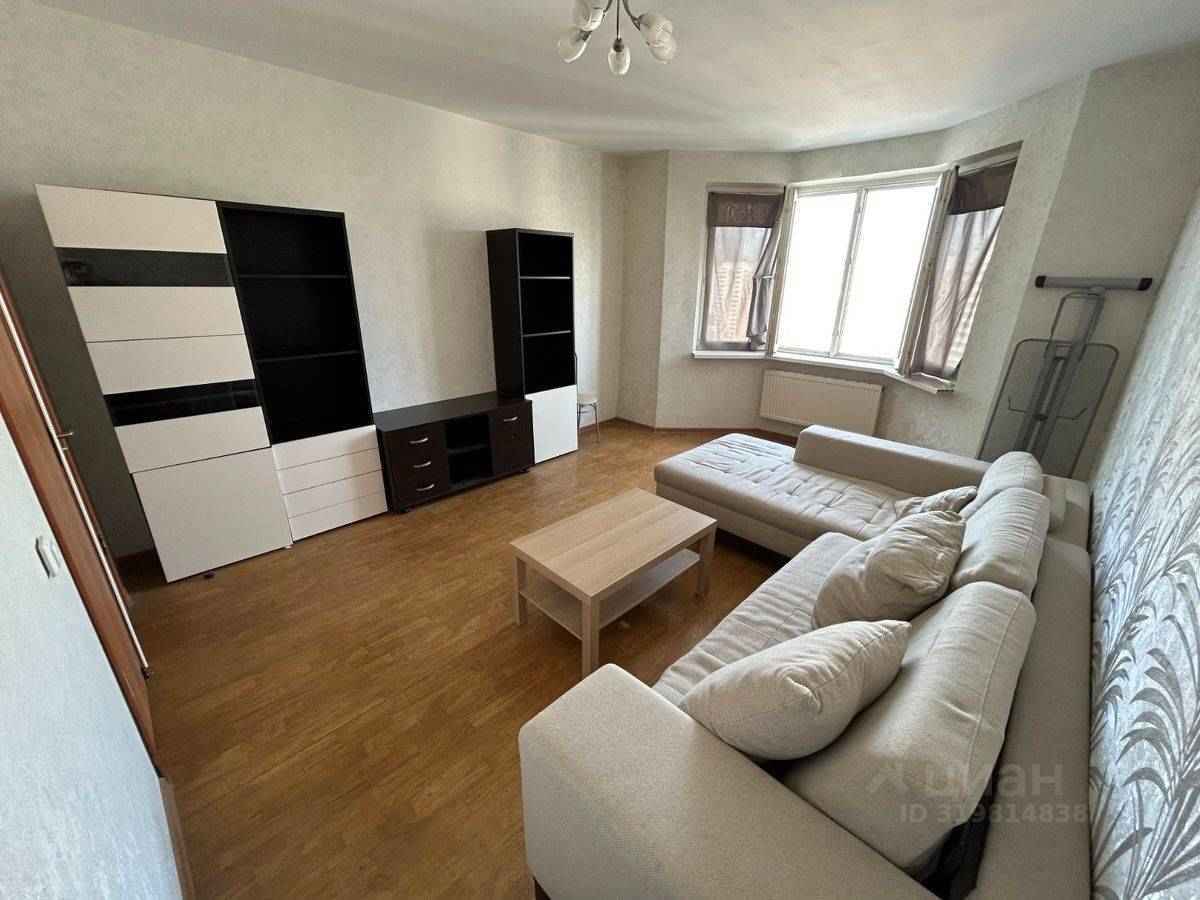3-комнатная квартира, 72 м² — фотография 2