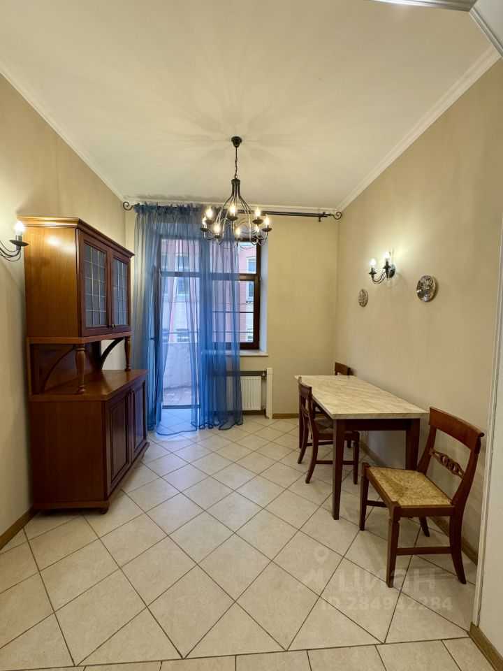 4-комнатная квартира, 160 м² — фотография 2
