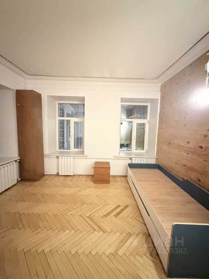 4-комнатная квартира, 112 м² — фотография 2