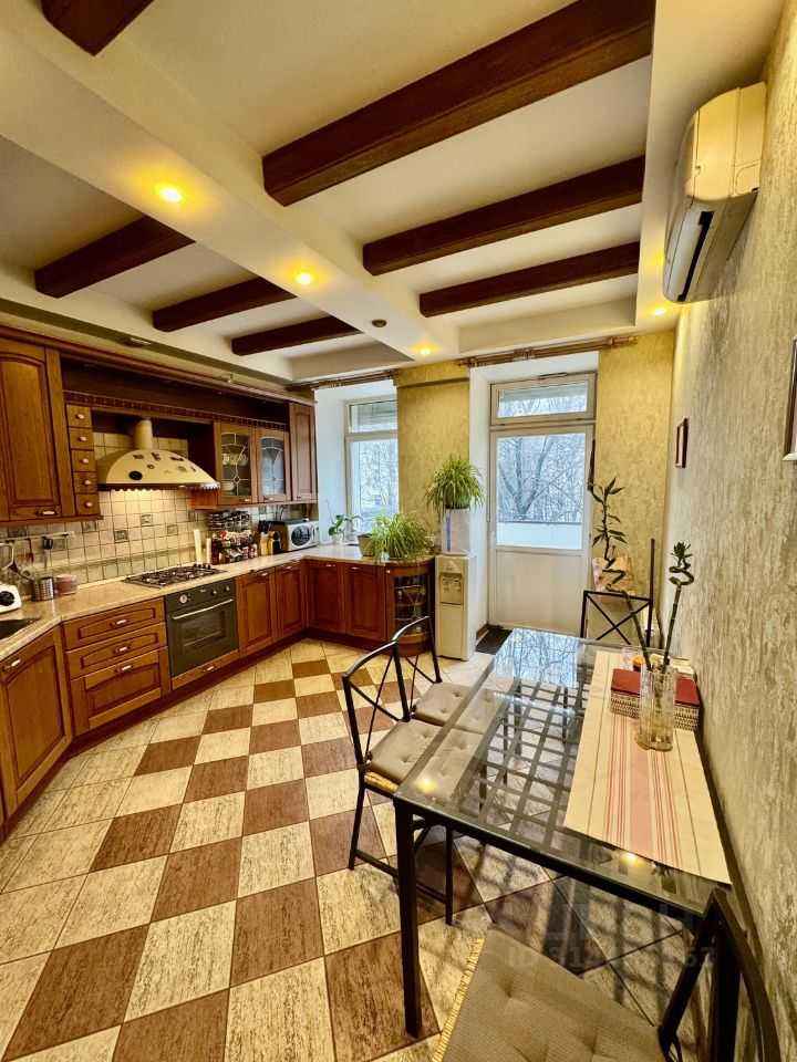 4-комнатная квартира, 111 м² — фотография 2