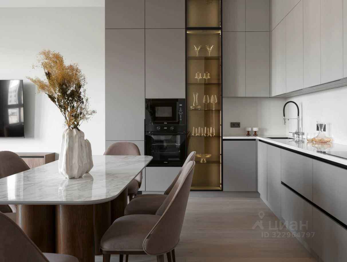 4-комнатная квартира, 132 м² — фотография 2