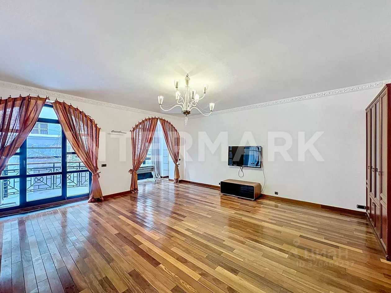 5-комнатная квартира, 205 м² — фотография 2