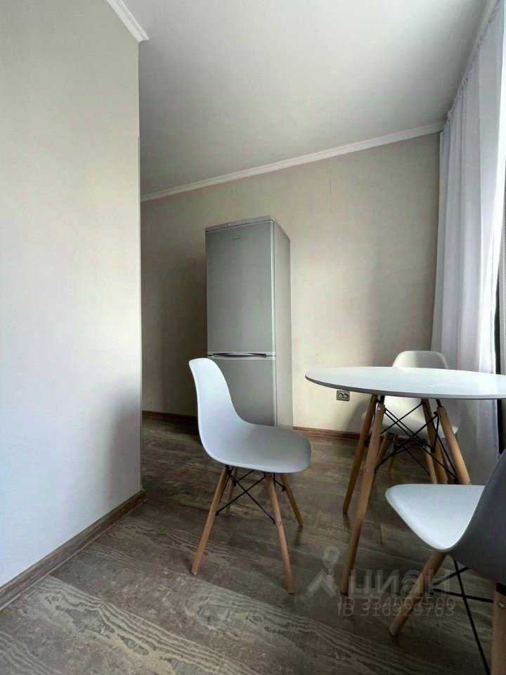 1-комнатная квартира, 38 м² — фотография 2