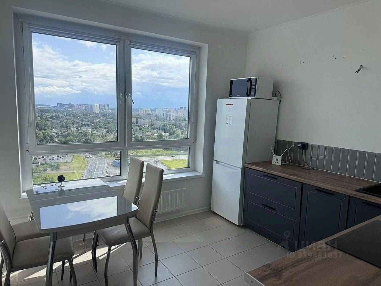 2-комнатная квартира, 72 м² — фотография 3