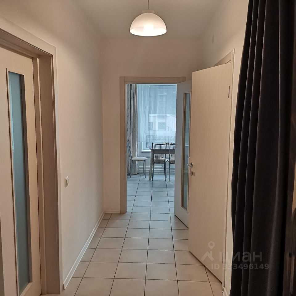 1-комнатная квартира, 47 м² — фотография 2