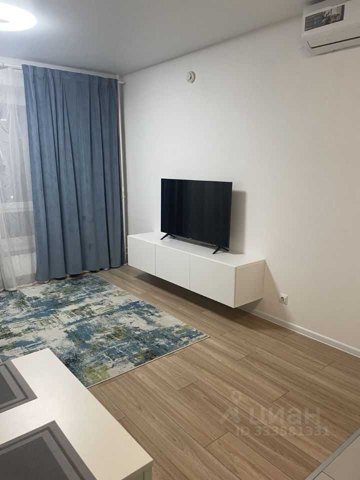 1-комнатная квартира, 42 м² — фотография 3