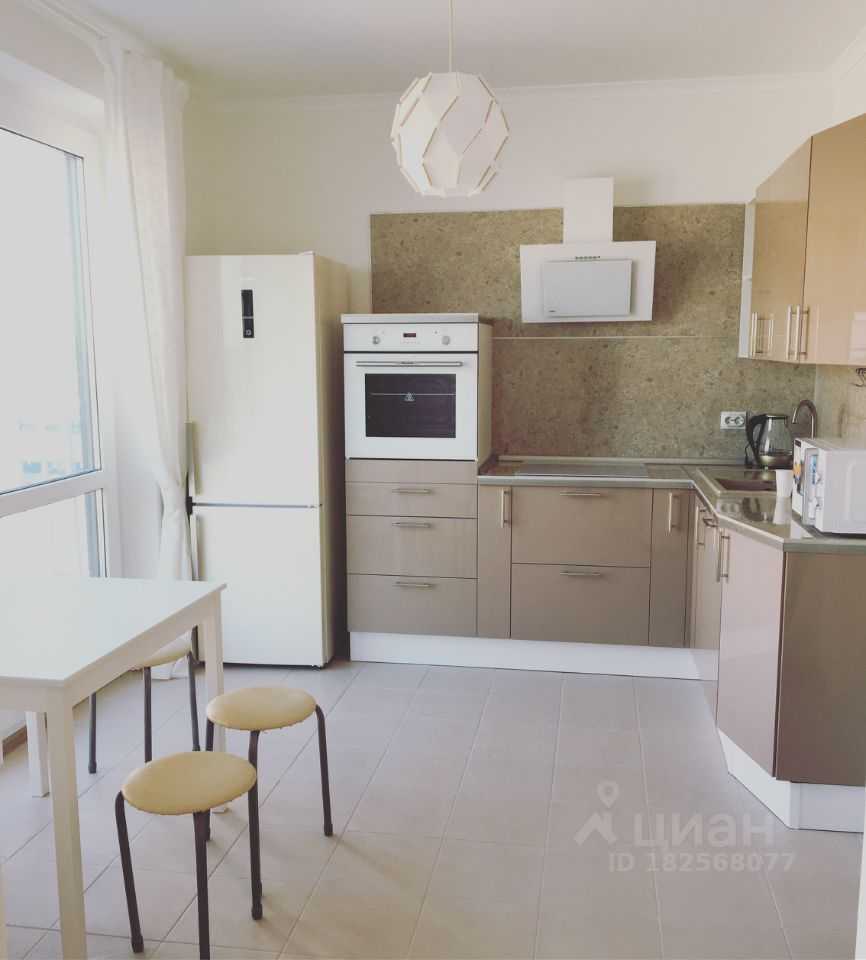 1-комнатная квартира, 47 м² — фотография 2