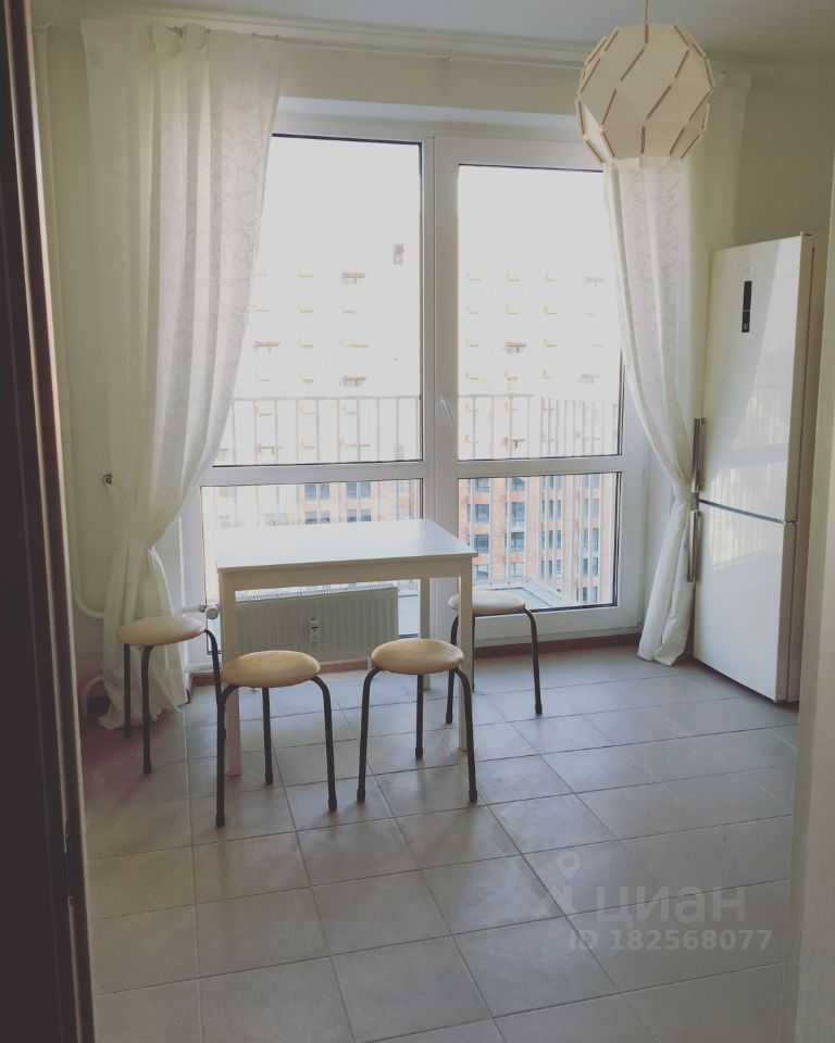 1-комнатная квартира, 47 м² — фотография 3