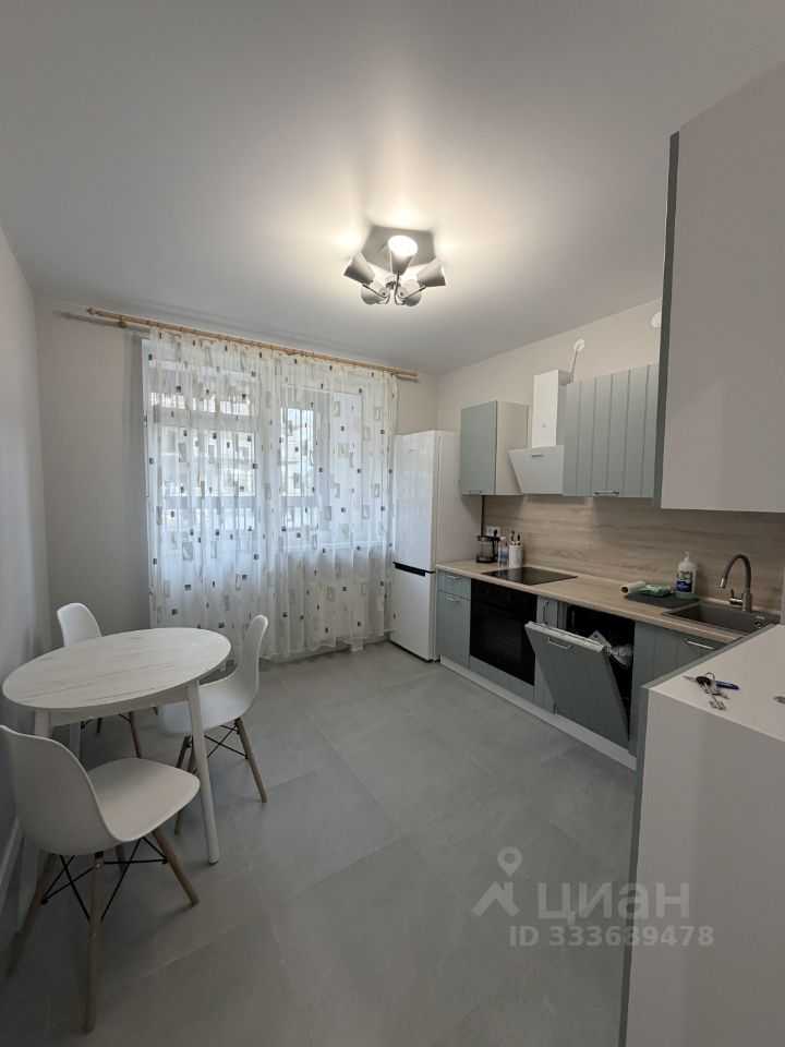 1-комнатная квартира, 35,2 м² — фотография 2
