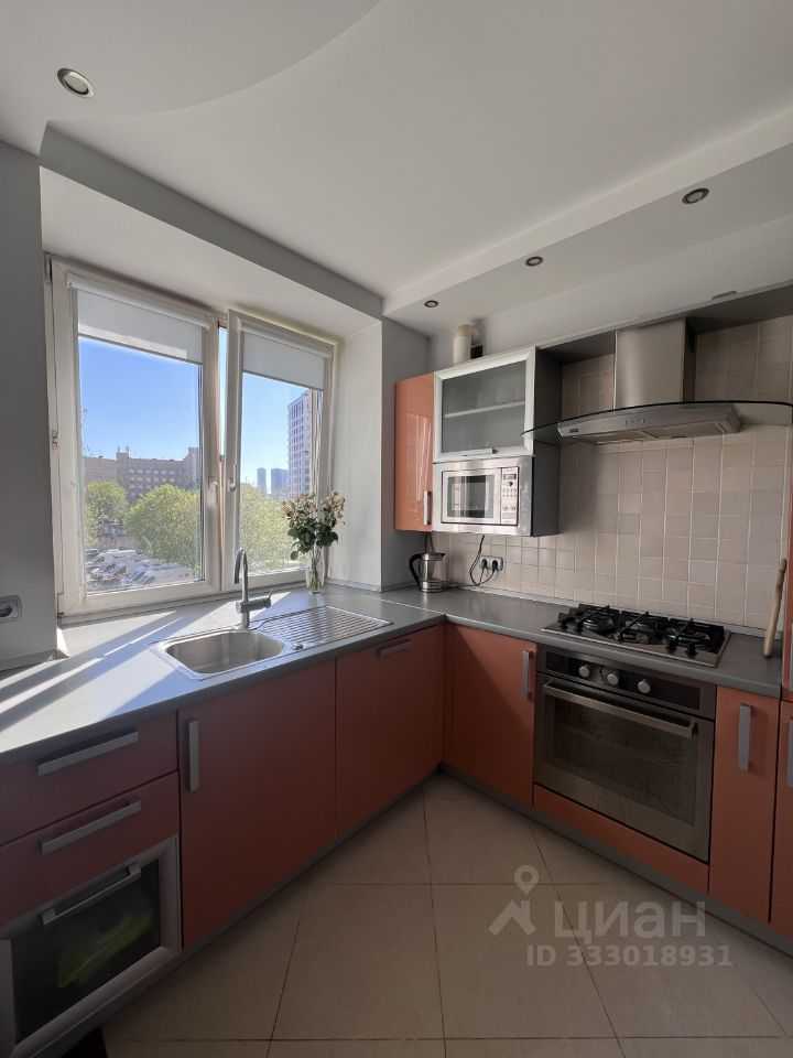 1-комнатная квартира, 35 м² — фотография 2