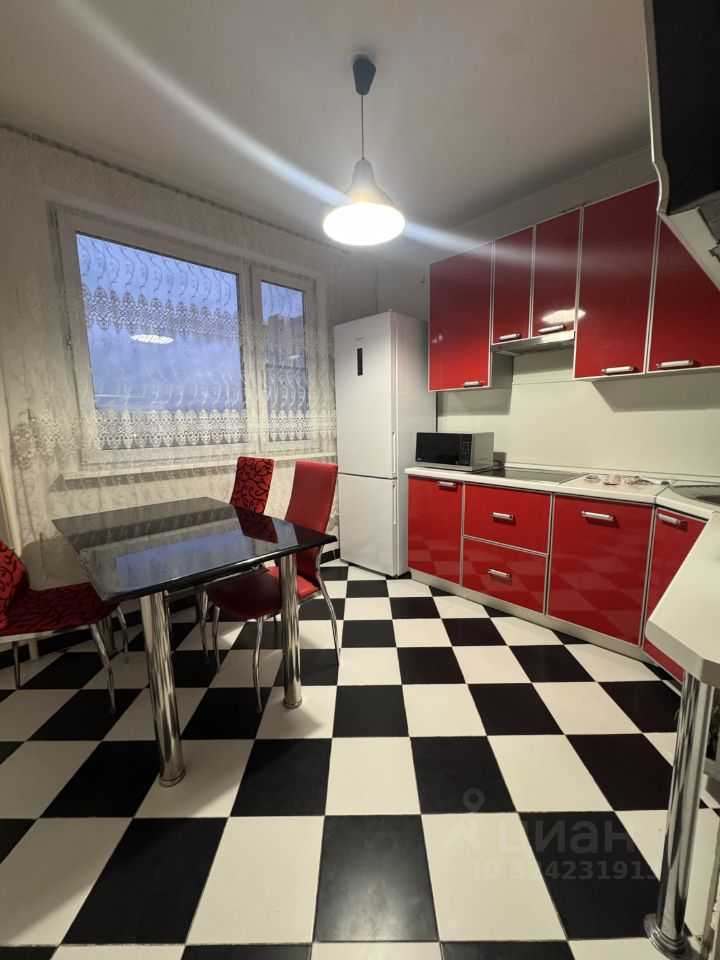 3-комнатная квартира, 72 м² — фотография 2