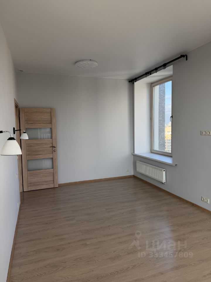 2-комнатная квартира, 67 м² — фотография 2
