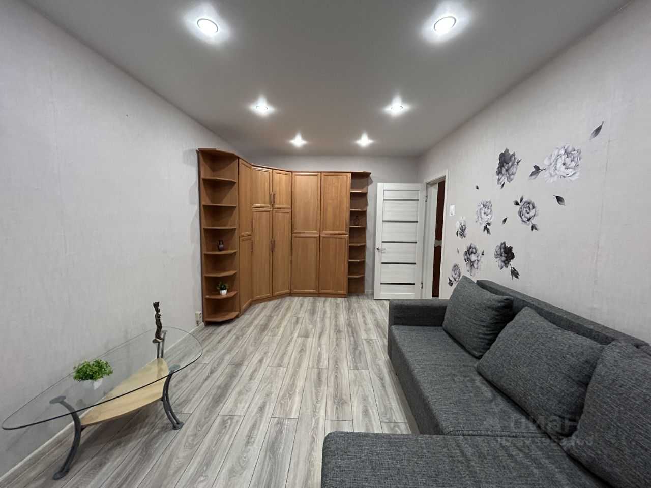 2-комнатная квартира, 55 м² — фотография 3