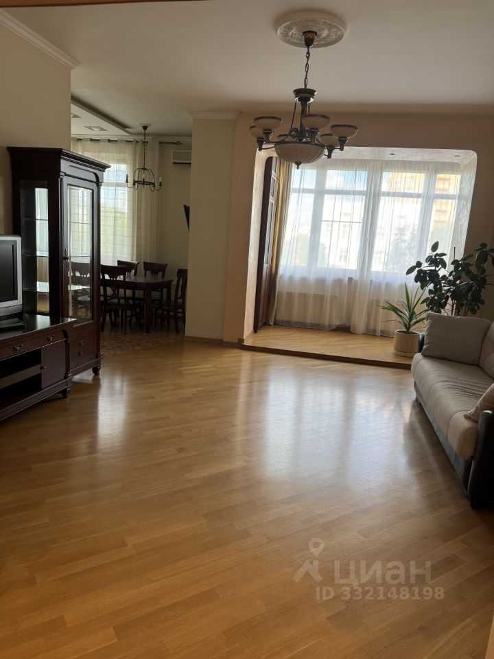 3-комнатная квартира, 110 м² — фотография 3