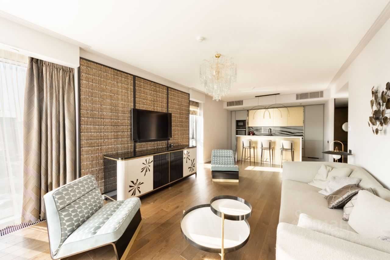 3-комнатная квартира, 105 м² — фотография 2