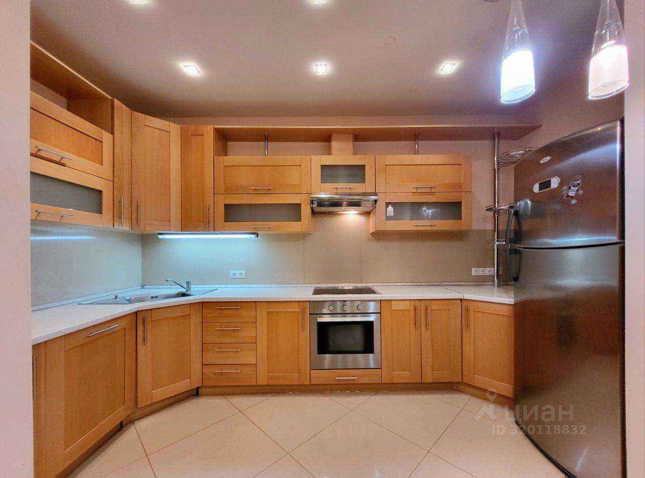 4-комнатная квартира, 120 м² — фотография 2