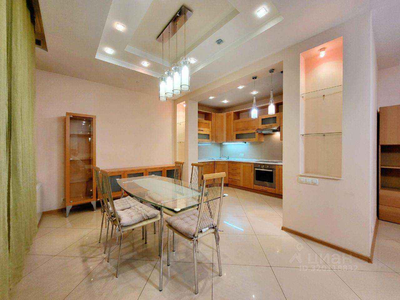 4-комнатная квартира, 120 м² — фотография 3